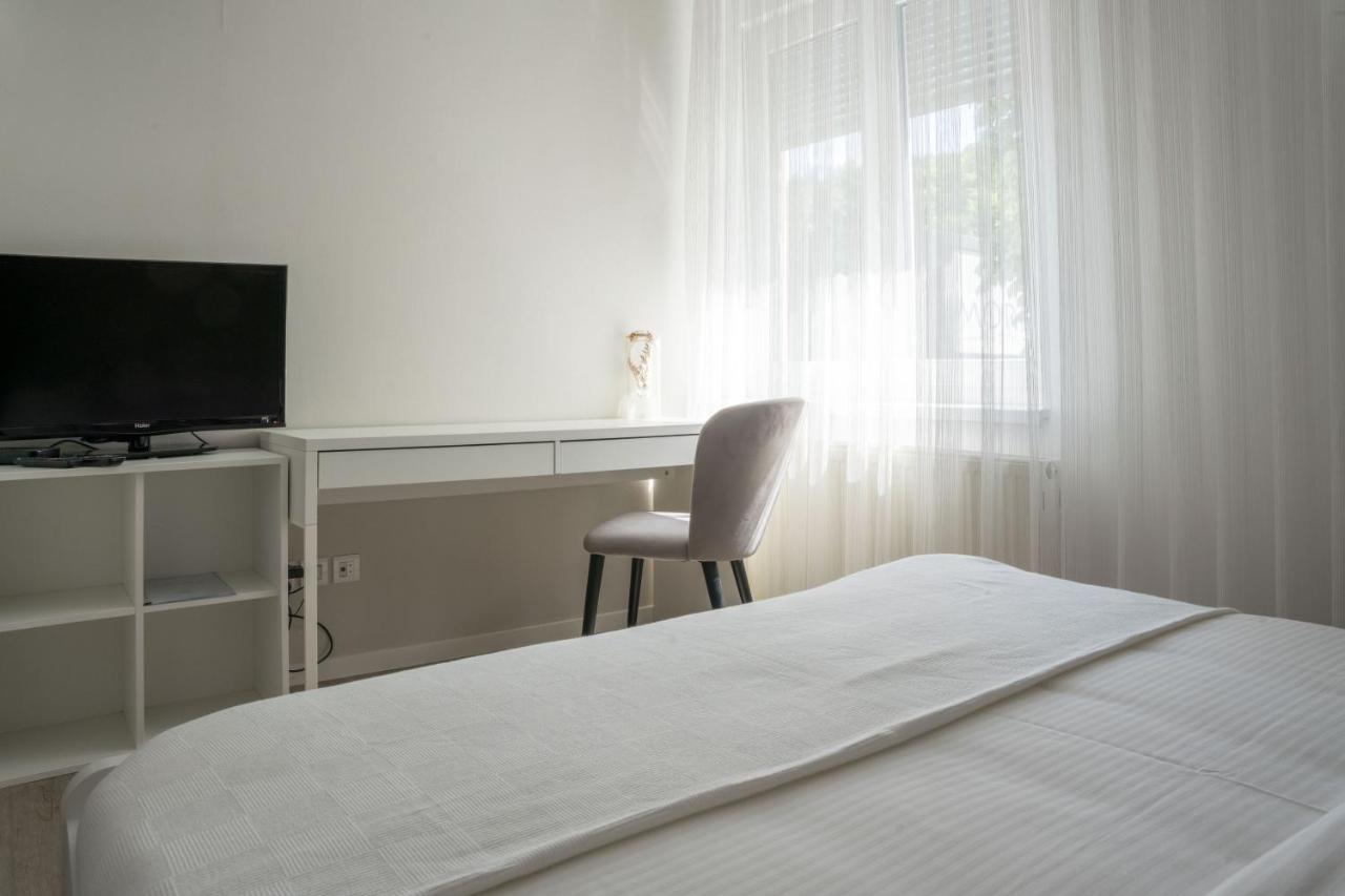Hotel Morea Любляна Екстериор снимка