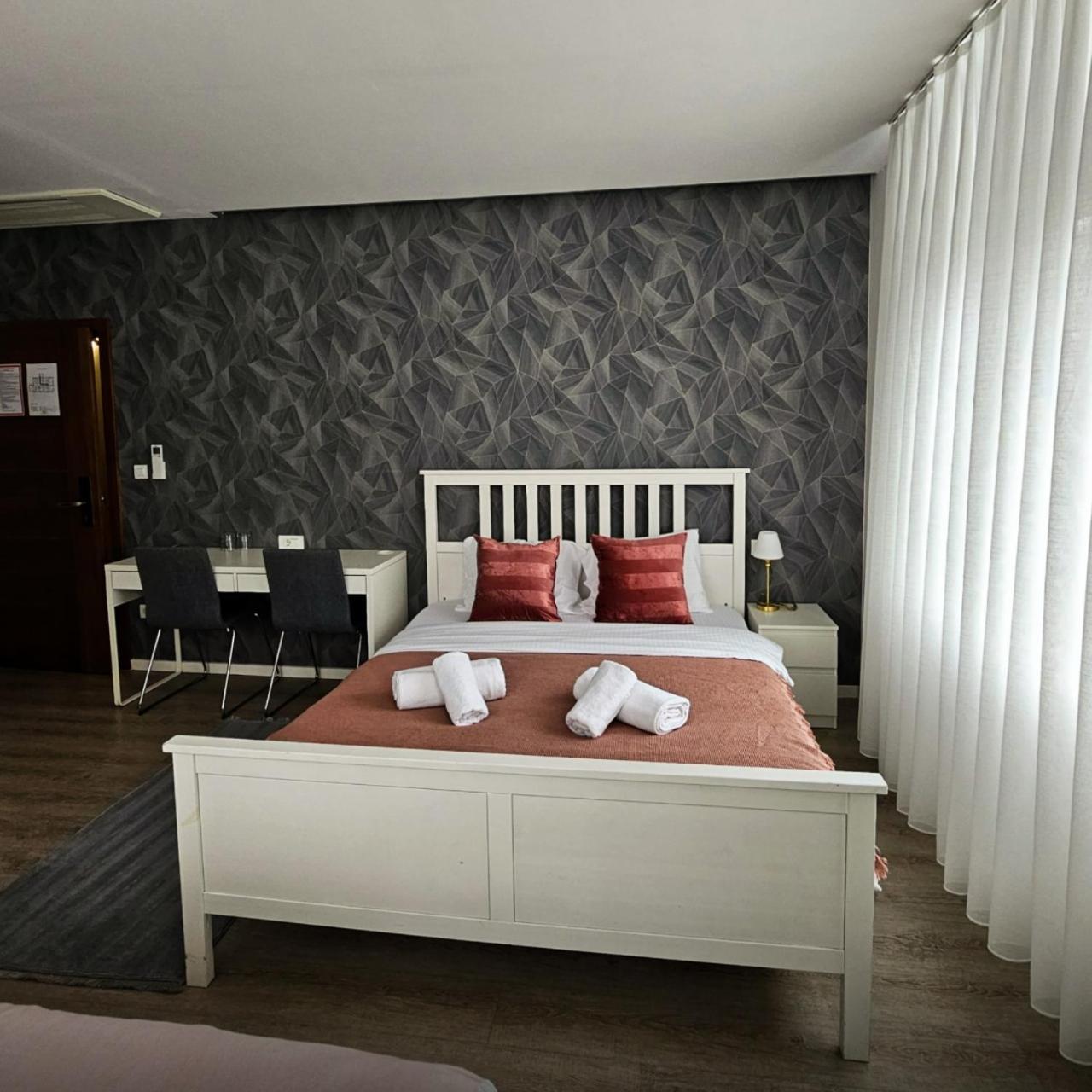 Hotel Morea Любляна Екстериор снимка